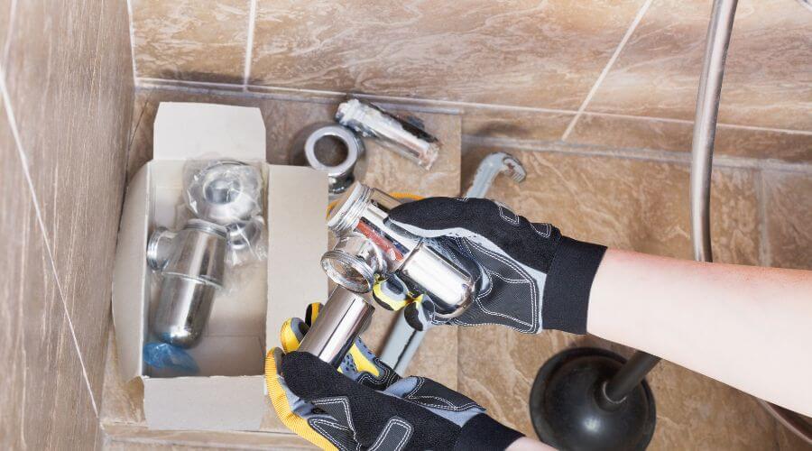 Professional gutter cleaning in Detroit Lakes, MN